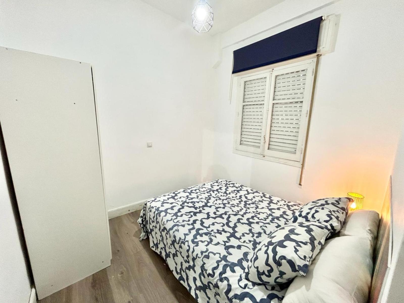 Madrid Rio Antonio Lopez A Apartamento Exterior foto