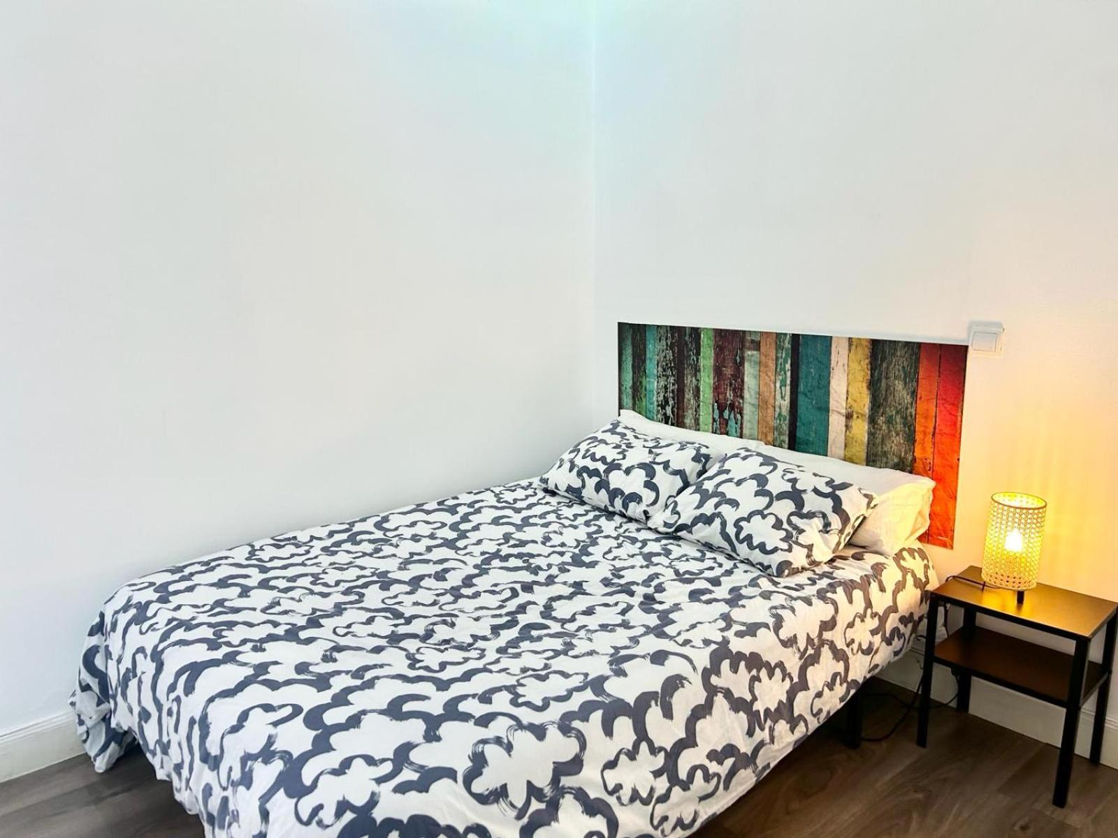 Madrid Rio Antonio Lopez A Apartamento Exterior foto