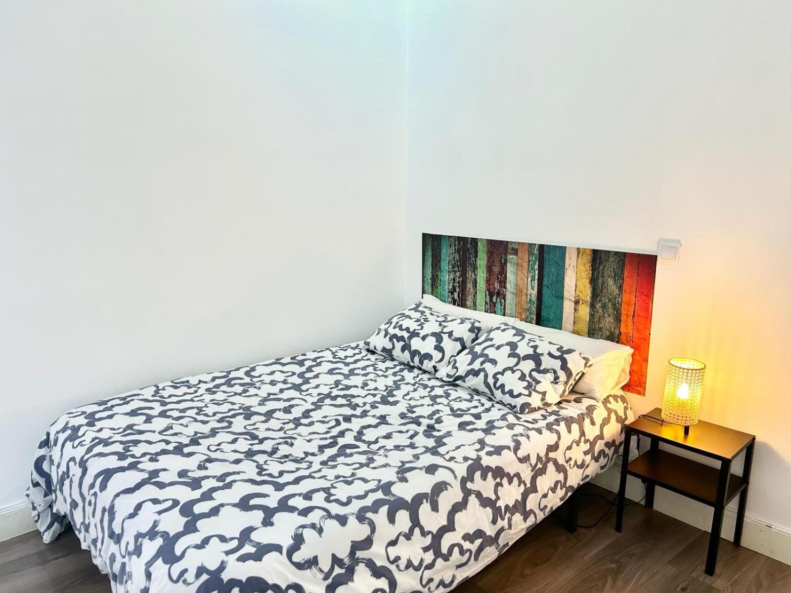Madrid Rio Antonio Lopez A Apartamento Exterior foto